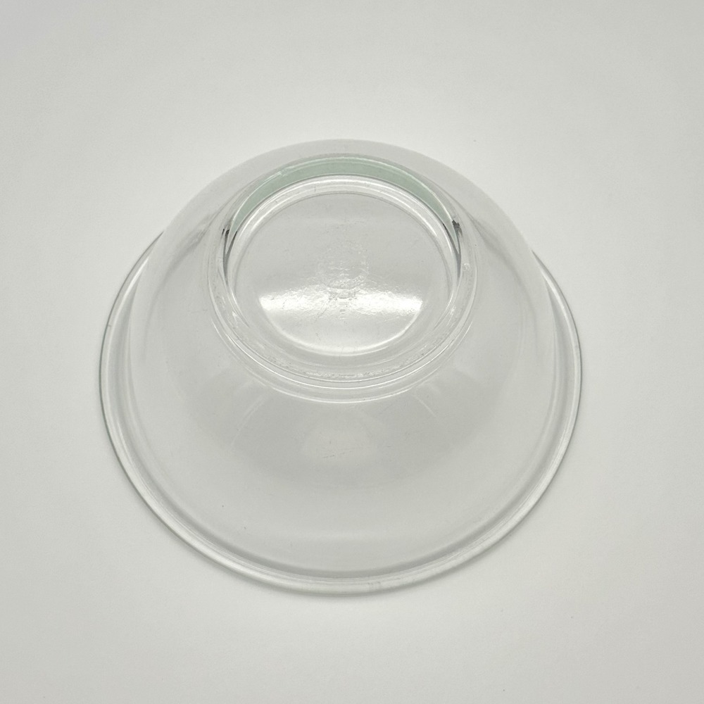 Pyrex 323 Mixing Bowl Pre-1950s TM Reg 1.5 Quart 8 Inch Clear USA - Picture 4 of 4